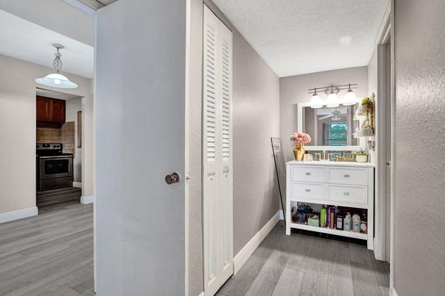 12014 Greenway Circle S 109, Royal Palm Beach, FL 33411