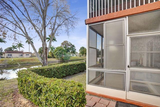 12014 Greenway Circle S 109, Royal Palm Beach, FL 33411