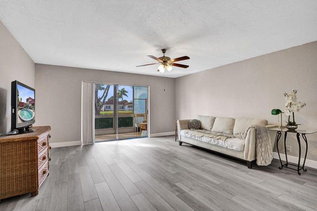 12014 Greenway Circle S 109, Royal Palm Beach, FL 33411