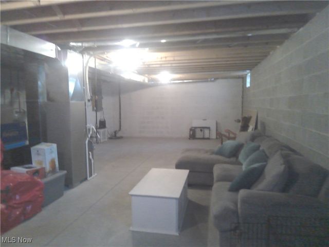 878 Liberty Court SW, Massillon, OH 44647