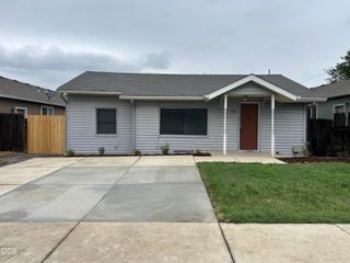 1216 Maple Park Drive, Medford, OR 97501