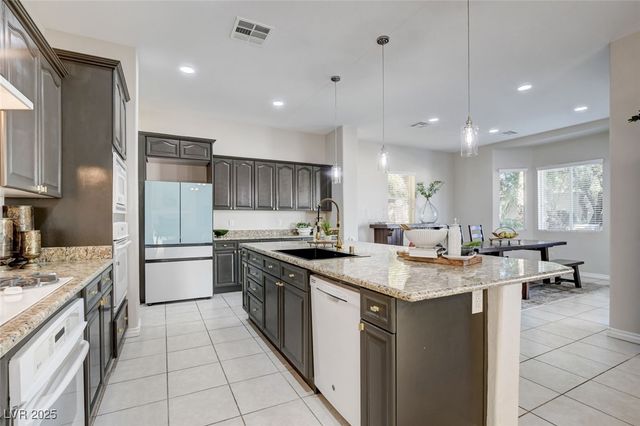 8712 Beckett Ridge Avenue, Las Vegas, NV 89149