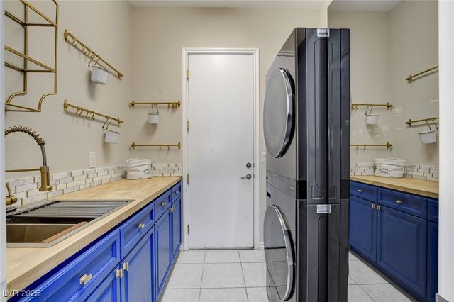 8712 Beckett Ridge Avenue, Las Vegas, NV 89149