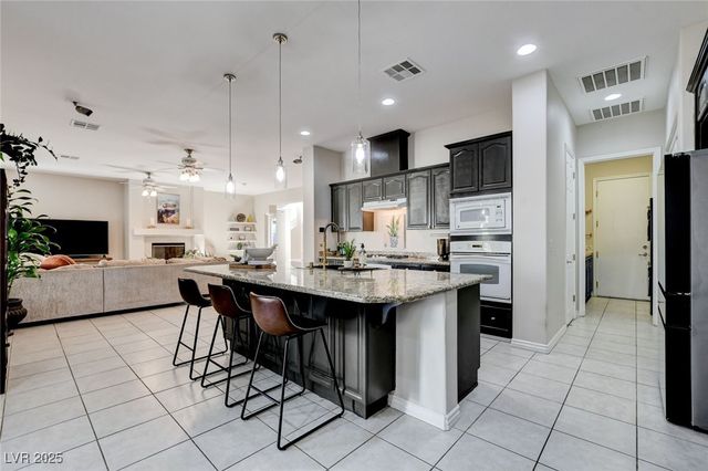 8712 Beckett Ridge Avenue, Las Vegas, NV 89149