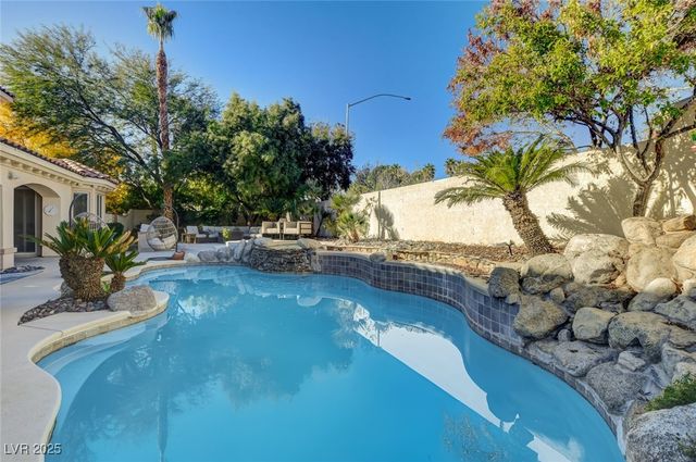 8712 Beckett Ridge Avenue, Las Vegas, NV 89149