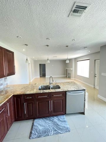 255 Foresteria Drive, Lake Park, FL 33403