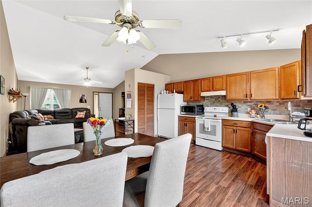 246 Ridgeway Drive, Union, MO 63084