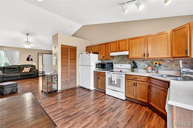 246 Ridgeway Drive, Union, MO 63084