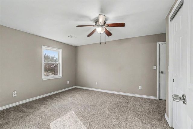 3636 NE Antioch Road, Kansas City, MO 64117