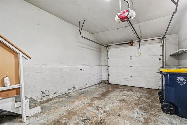 3636 NE Antioch Road, Kansas City, MO 64117