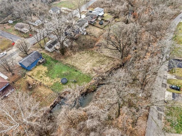 3636 NE Antioch Road, Kansas City, MO 64117