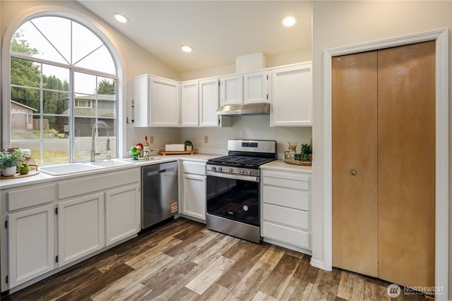 6811 Shady Grove Place, Arlington, WA 98223