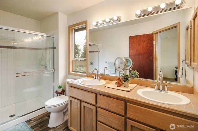 6811 Shady Grove Place, Arlington, WA 98223
