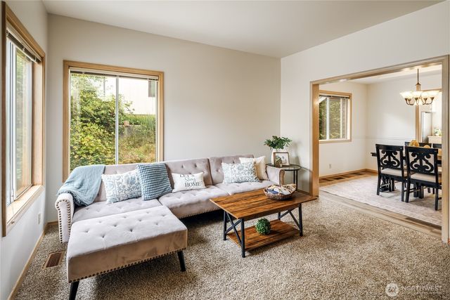 6811 Shady Grove Place, Arlington, WA 98223
