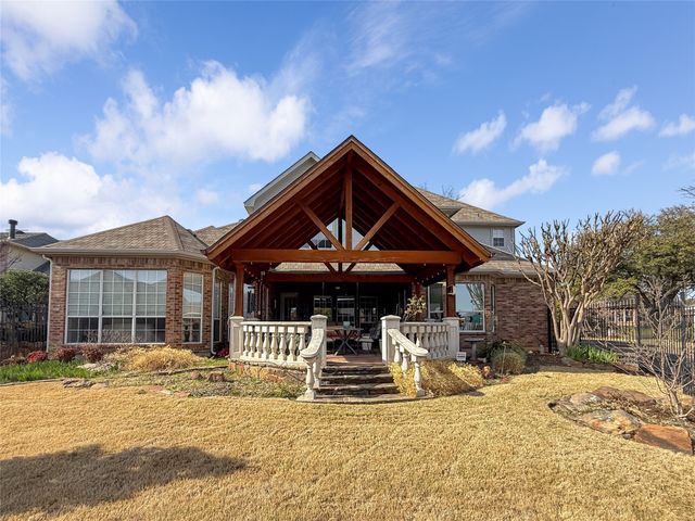 4206 Pinecreek Drive, Rowlett, TX 75088