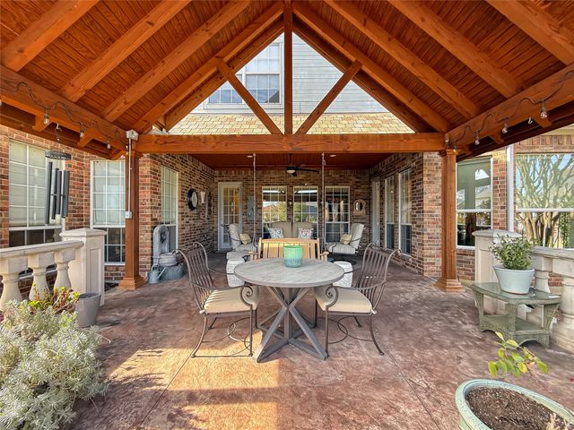 4206 Pinecreek Drive, Rowlett, TX 75088