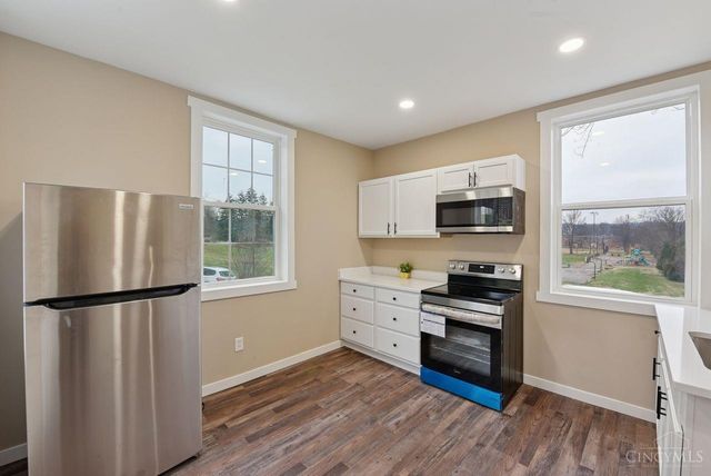 6721 Hillside Avenue, Cincinnati, OH 45233