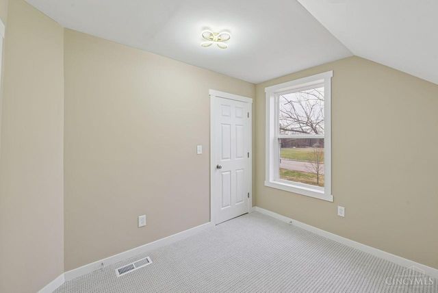 6721 Hillside Avenue, Cincinnati, OH 45233