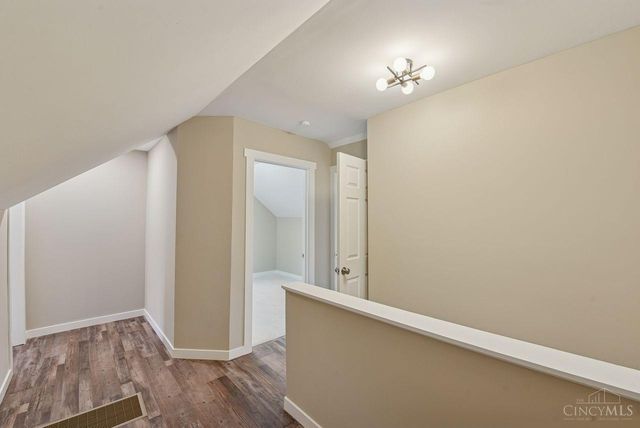 6721 Hillside Avenue, Cincinnati, OH 45233