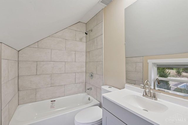 6721 Hillside Avenue, Cincinnati, OH 45233