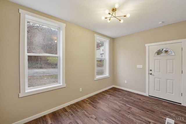 6721 Hillside Avenue, Cincinnati, OH 45233