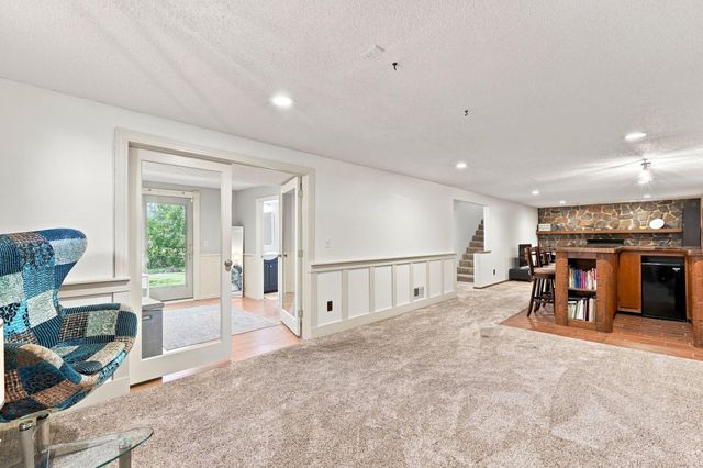 445 Gramsie Road, Shoreview, MN 55126