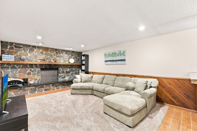 445 Gramsie Road, Shoreview, MN 55126
