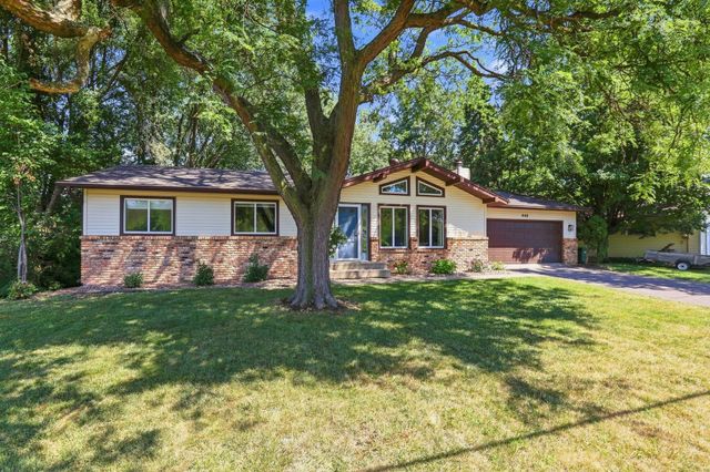 445 Gramsie Road, Shoreview, MN 55126