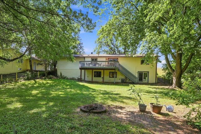 445 Gramsie Road, Shoreview, MN 55126
