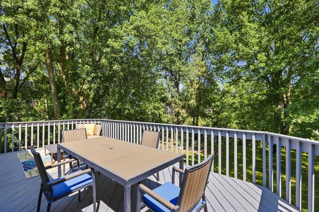 445 Gramsie Road, Shoreview, MN 55126