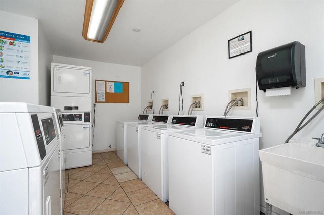6333 College Grove Way 11103, San Diego, CA 92115
