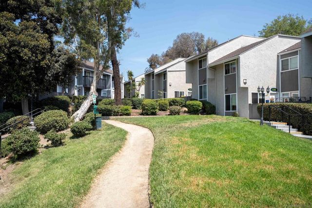 6333 College Grove Way 11103, San Diego, CA 92115