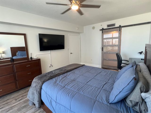 1750 N Bayshore Dr 2606, Miami, FL 33132