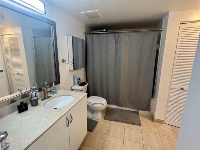 1750 N Bayshore Dr 2606, Miami, FL 33132