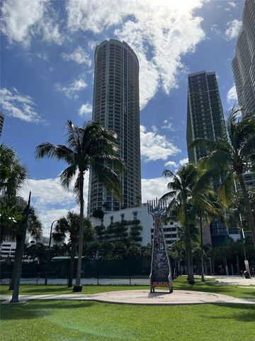 1750 N Bayshore Dr 2606, Miami, FL 33132