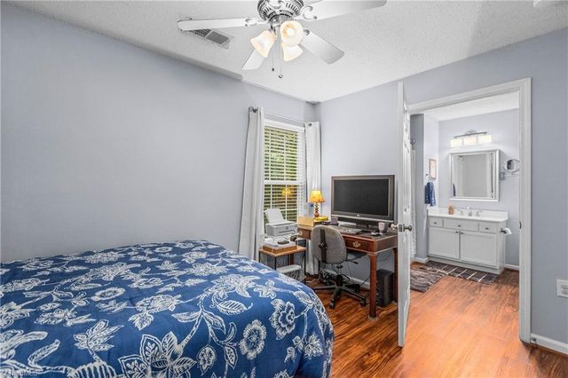 1905 Crest Hollow Drive 102, Winston-salem, NC 27127
