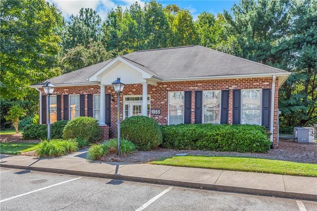 1905 Crest Hollow Drive 102, Winston-salem, NC 27127