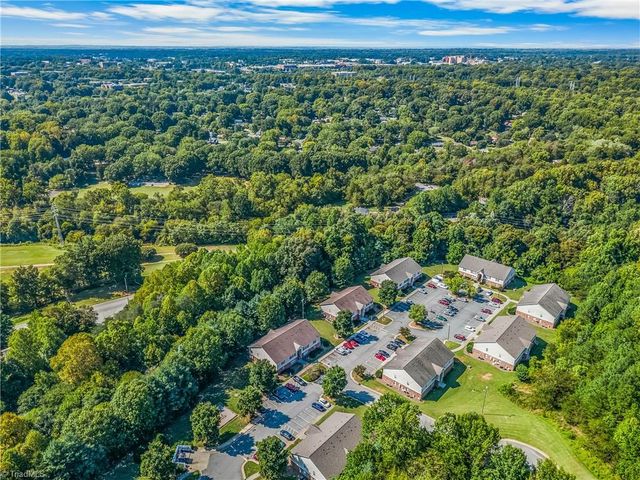 1905 Crest Hollow Drive 102, Winston-salem, NC 27127