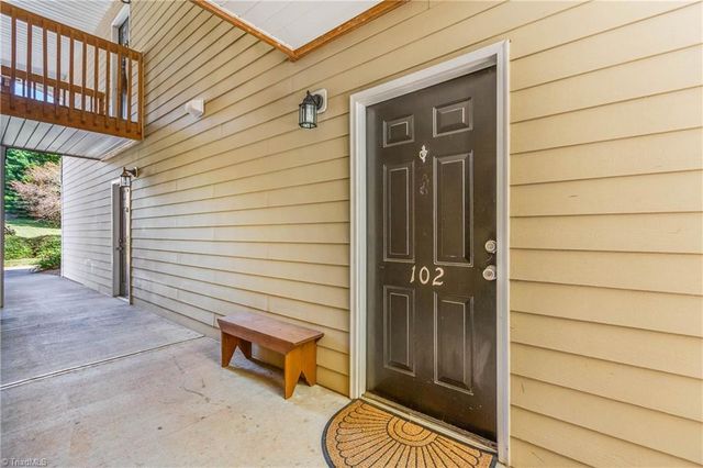 1905 Crest Hollow Drive 102, Winston-salem, NC 27127