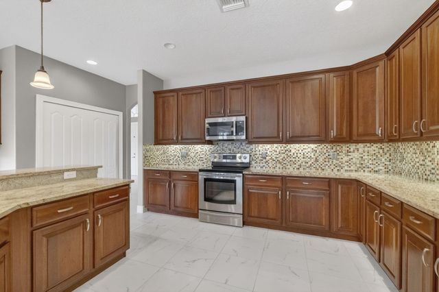 7405 Brunswick Circle, Boynton Beach, FL 33472
