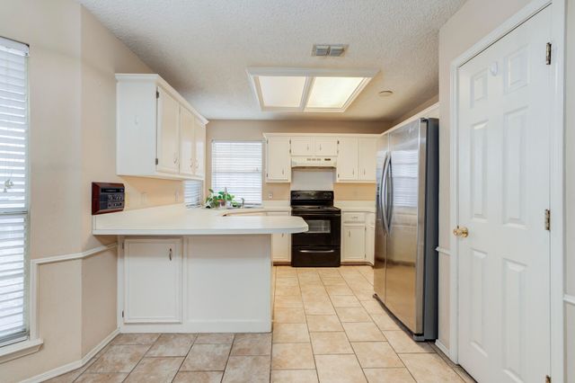 2328 93rd Place, Lubbock, TX 79423