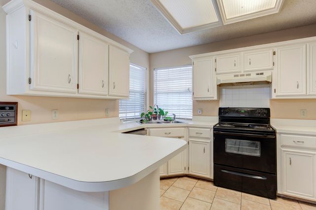 2328 93rd Place, Lubbock, TX 79423