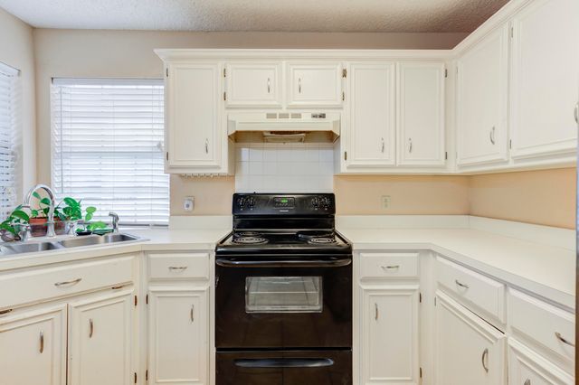 2328 93rd Place, Lubbock, TX 79423