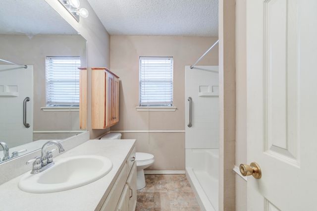 2328 93rd Place, Lubbock, TX 79423