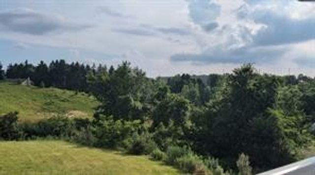 4 Dana Dr, Findlay Twp, PA 15108