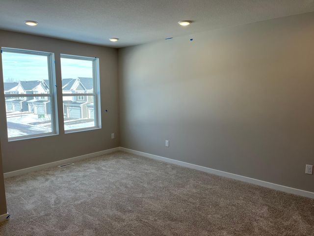 17958 Genoa Drive, Lakeville, MN 55044