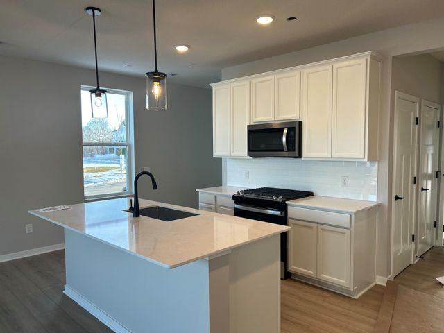 17958 Genoa Drive, Lakeville, MN 55044