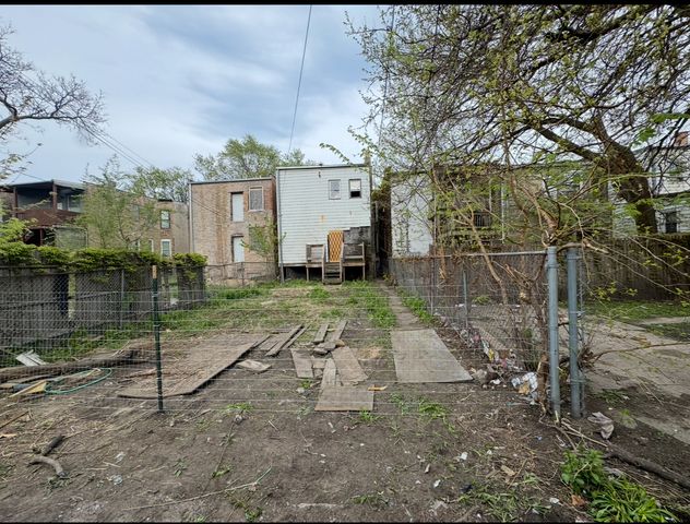 6620 S Rhodes Avenue, Chicago, IL 60637