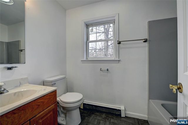 74 Camp Lane, Fairfield, NJ 07004