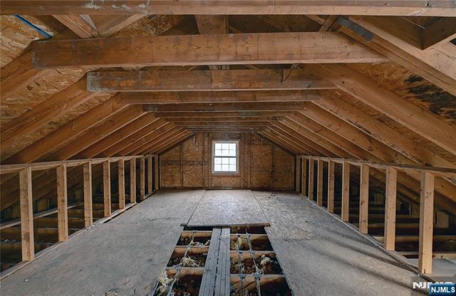 74 Camp Lane, Fairfield, NJ 07004